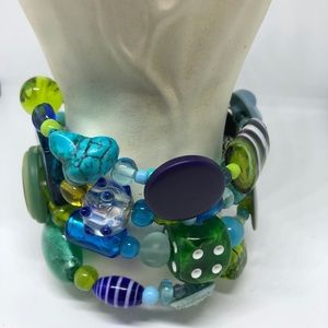 Handcrafted Bead and Button Bracelet 💚